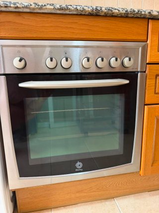 Vitrocerámica Balay Negra y horno