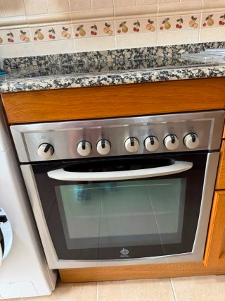 Vitrocerámica Balay Negra y horno