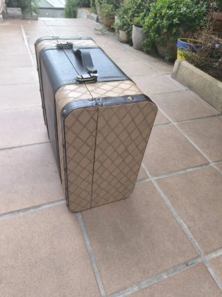 Baúl vintage cuero sintético