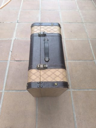 Baúl vintage cuero sintético