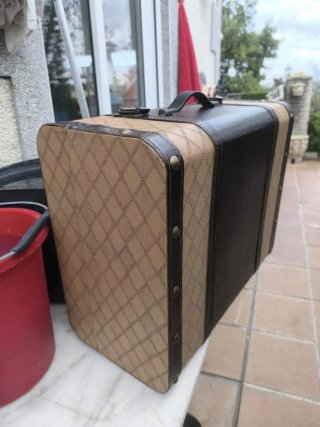 Baúl vintage cuero sintético