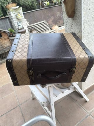 Baúl vintage cuero sintético
