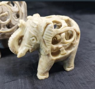 ​Elefantes en piedra esteatita artesania India
