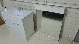 Mueble de baño blanco