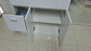 Mueble de baño blanco