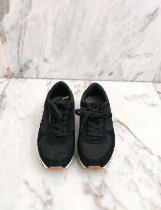 Zapatillas negras Zara
