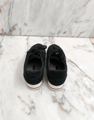 Zapatillas negras Zara