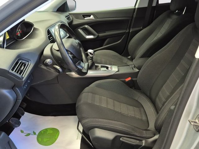 Peugeot 308 5p Access 1.2 PureTech 130 S&S