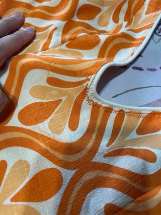 Traje flamenca naranja espalda descubierta
