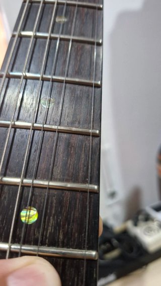 Guitarra ESP LTD FX400SM