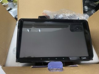 Radio Pantalla Táctil + Carplay adosado trasera