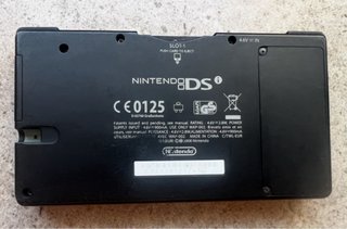 Nintendo DSi + cartucho de juegos
