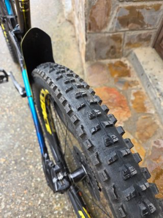 Bicicleta Giant Reign 2