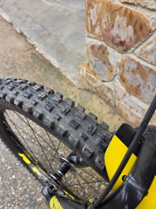 Bicicleta Giant Reign 2