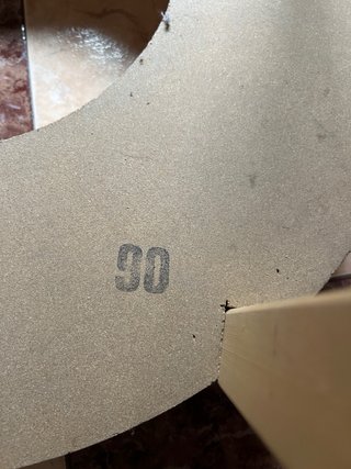 Mesa redonda de madera de 90, con brasero