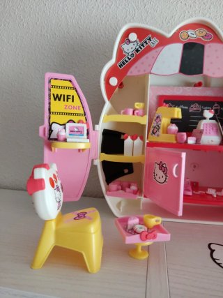 Maletín Hello Kitty Cafetería Club Completo