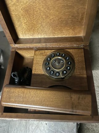 Teléfono antiguo madera maciza
