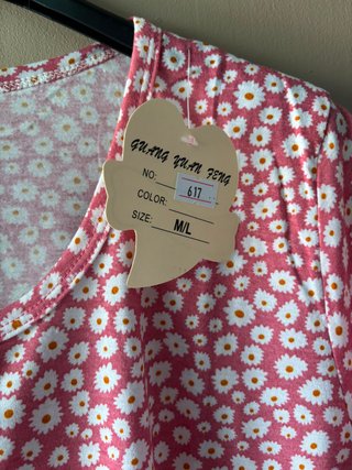 Blusa floral rosa con botones M