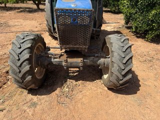 New Holland TN85FA Tractor