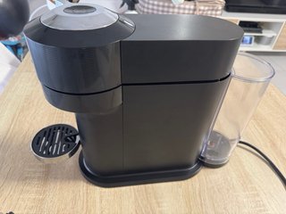 Cafetera Nespresso Vertuo Next Negra