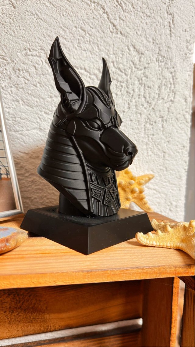 Busto Anubis Negro