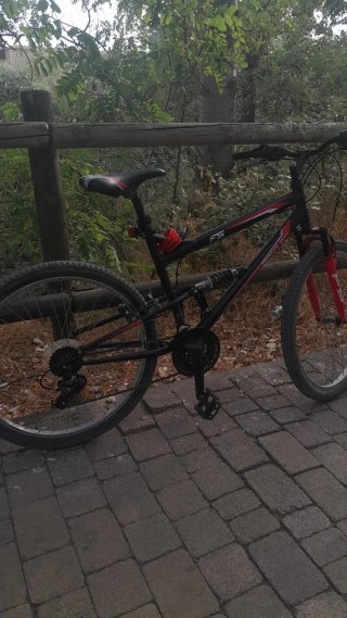 Bicicleta MTB FS Negra y Roja 70(Negociable)