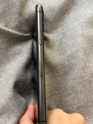iPhone 11 Pro 64GB. Funziona, batteria 72%.