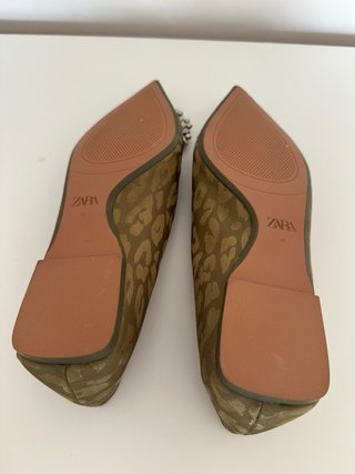 Bailarinas Zara joya verde oliva