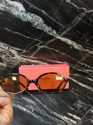 Gafas de sol Miu Miu Tortoise