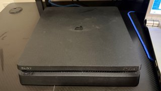 Ps4 slim 500 gb con mando y gta v