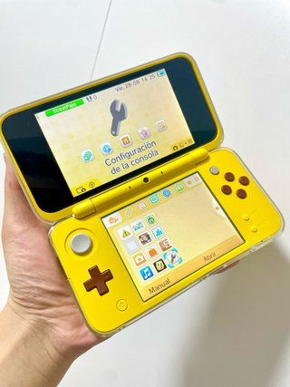 Nuovo Nintendo 2DS XL Edizione Pikachu