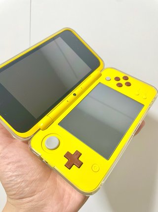 Nuovo Nintendo 2DS XL Edizione Pikachu
