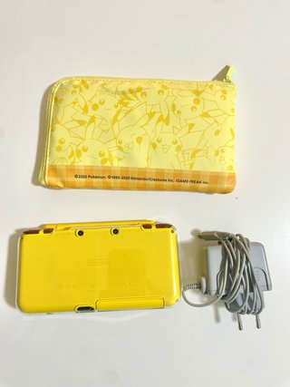 Nuovo Nintendo 2DS XL Edizione Pikachu
