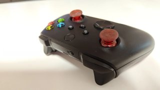 Mando Xbox Series X Analógico Rojo Transparente