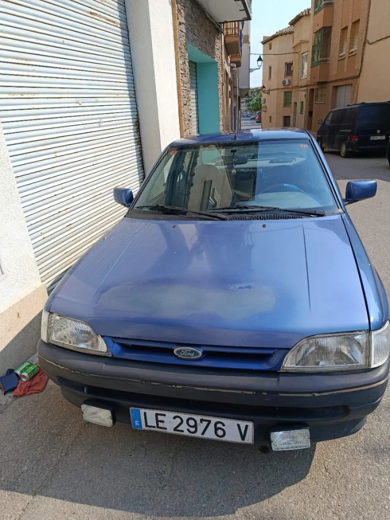 Ford Escort 2009 - foto 1