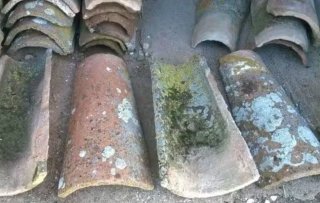 Tejas antiguas de barro zona Toledo