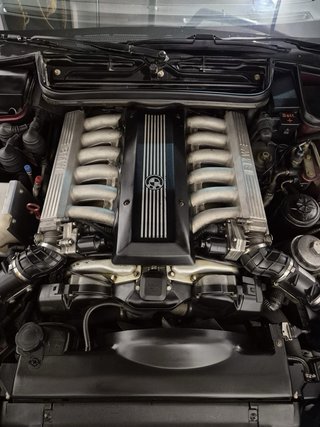 BMW 850 i