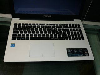 Portátil Asus F553M Blanco