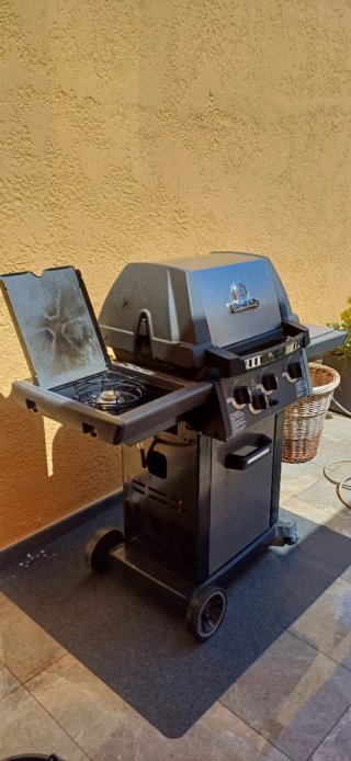 Barbacoa de gas Broil King Monarch
