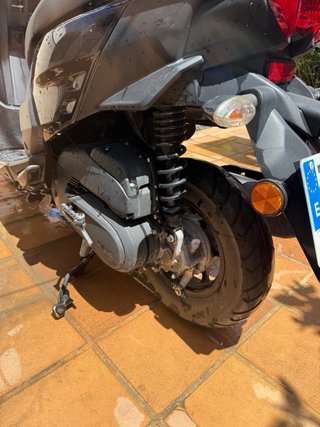 Yamaha Ray-ZR 125 Scooter Negra