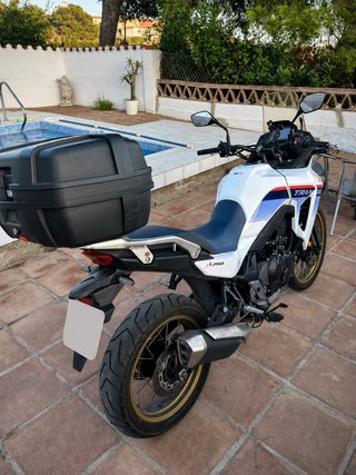 Honda transalp 750