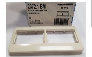 Lote mecanismos y enchufes Niessen