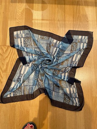 Pañuelo de seda para cuello