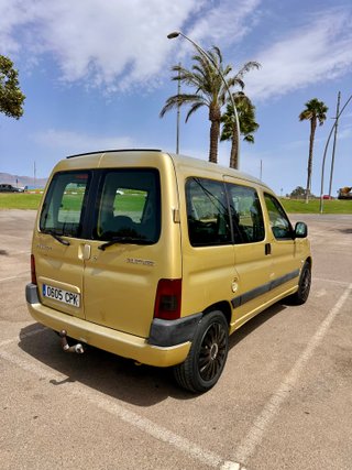 Peugeot Partner 2.0HDi 90cv Combi Plus 250.000km
