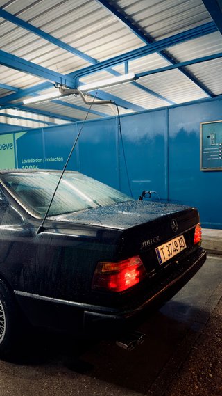 Mercedes-Benz W124 300ce 1987