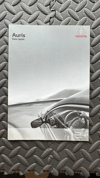 Manual Toyota Auris + Carpeta Original