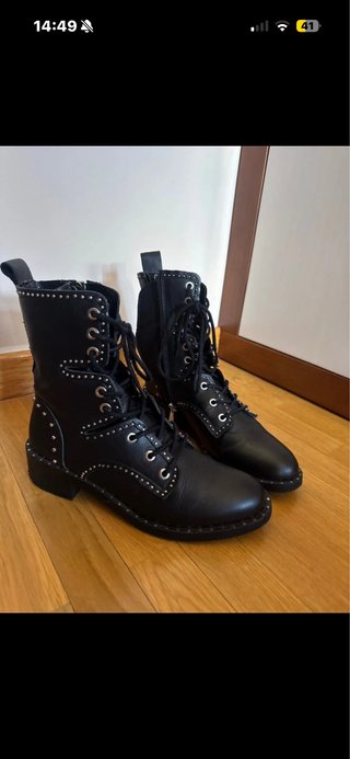 Botines de tachuelas negros zara talla 37