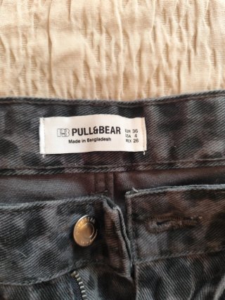 Pantalón animal print leopardo PULL&BEAR T/36