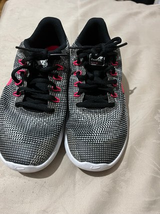 Zapatillas Nike Mujer Negro y Rosa