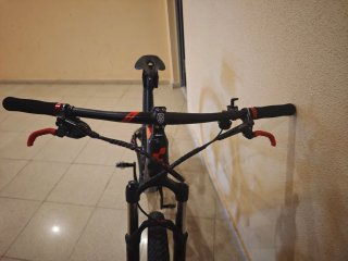 Bicicleta Cube Reaction C:62 Pro 29